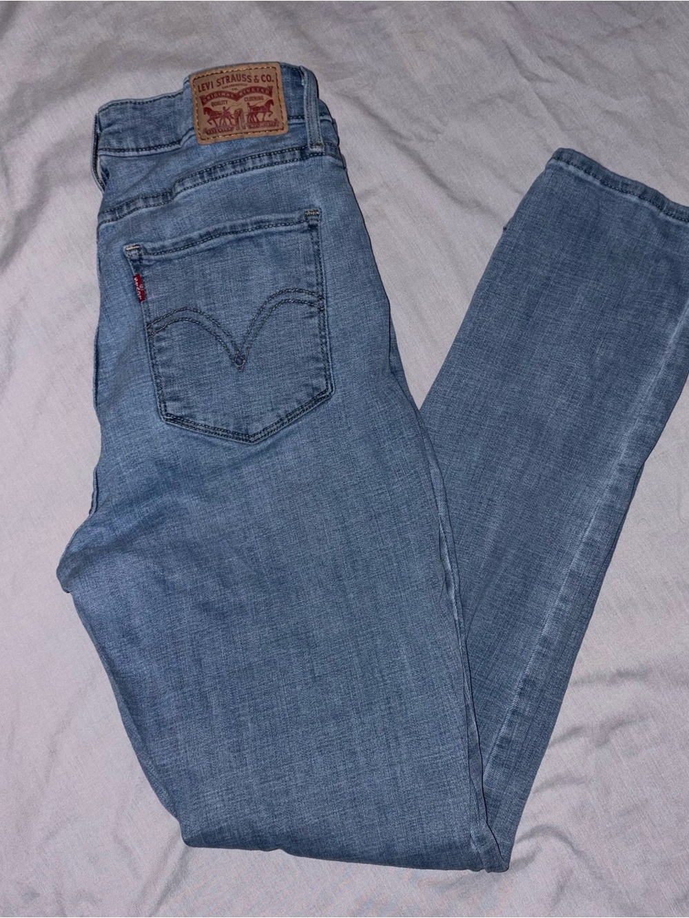 Levi's Women's Light Wash Classic Mid Rise Skinny Jeans Size 12
